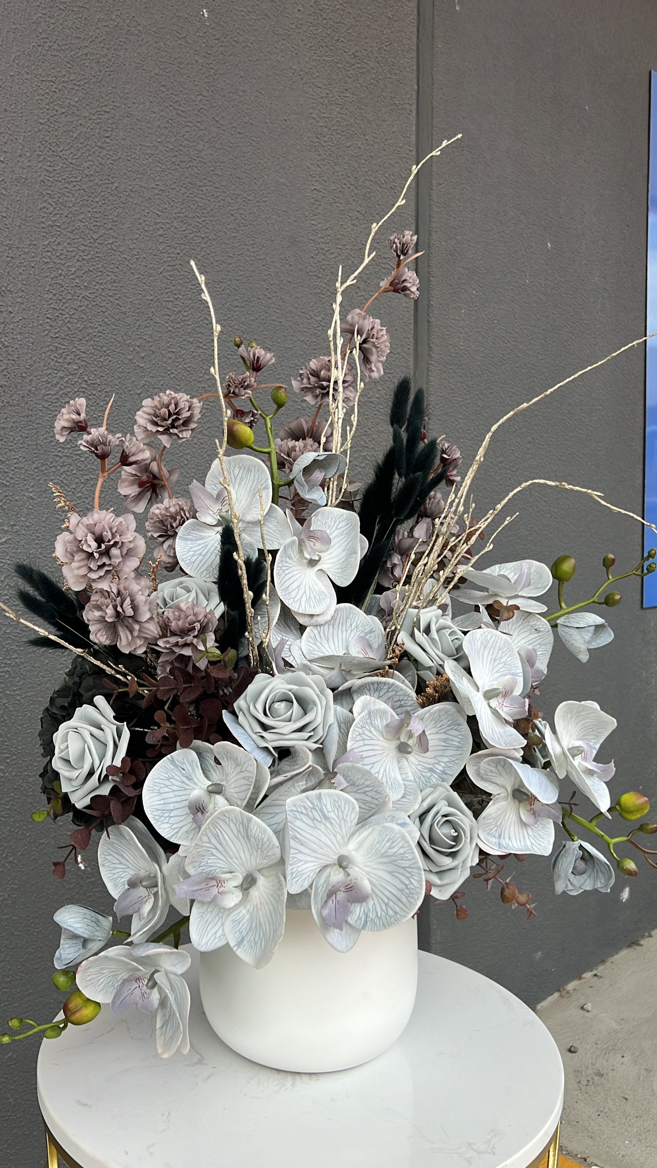 Anaya floral arrangement - Luscious Homewares