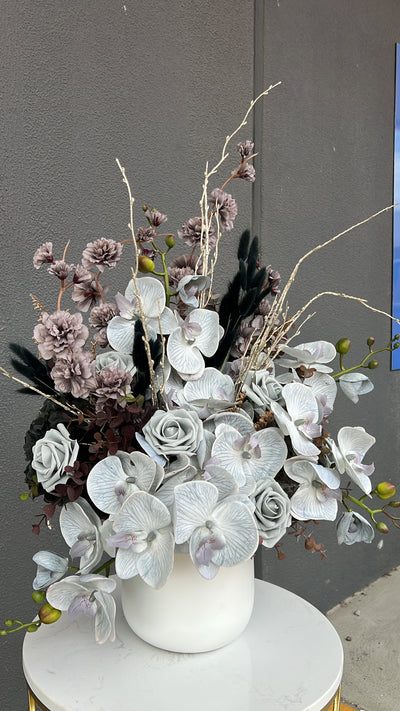Anaya floral arrangement - Luscious Homewares