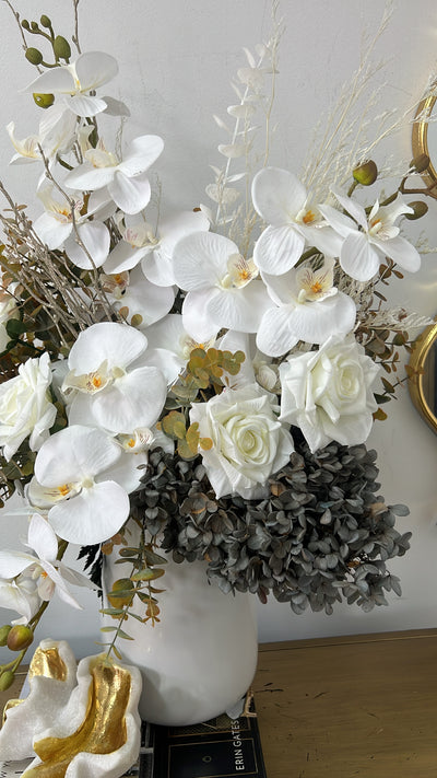 Lauren floral arrangement - Luscious Homewares