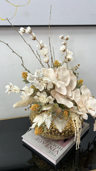 Halla bloom floral arrangement - Luscious Homewares