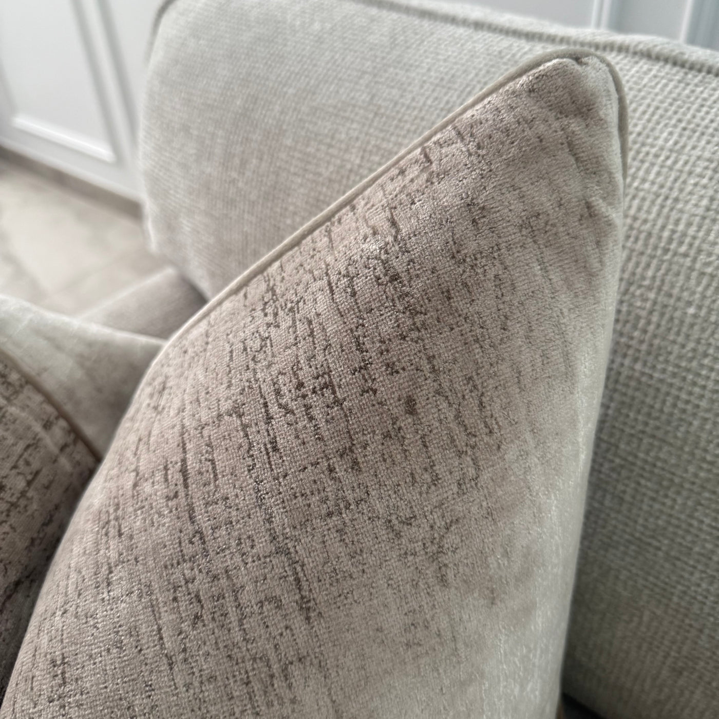 Malaz luxury cushion