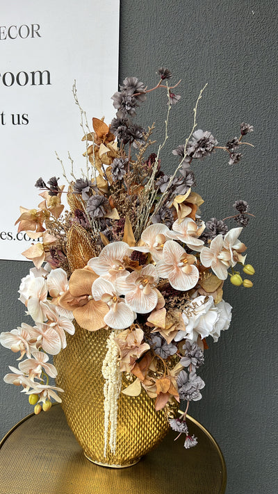 Ritual floral arrangement - Luscious Homewares