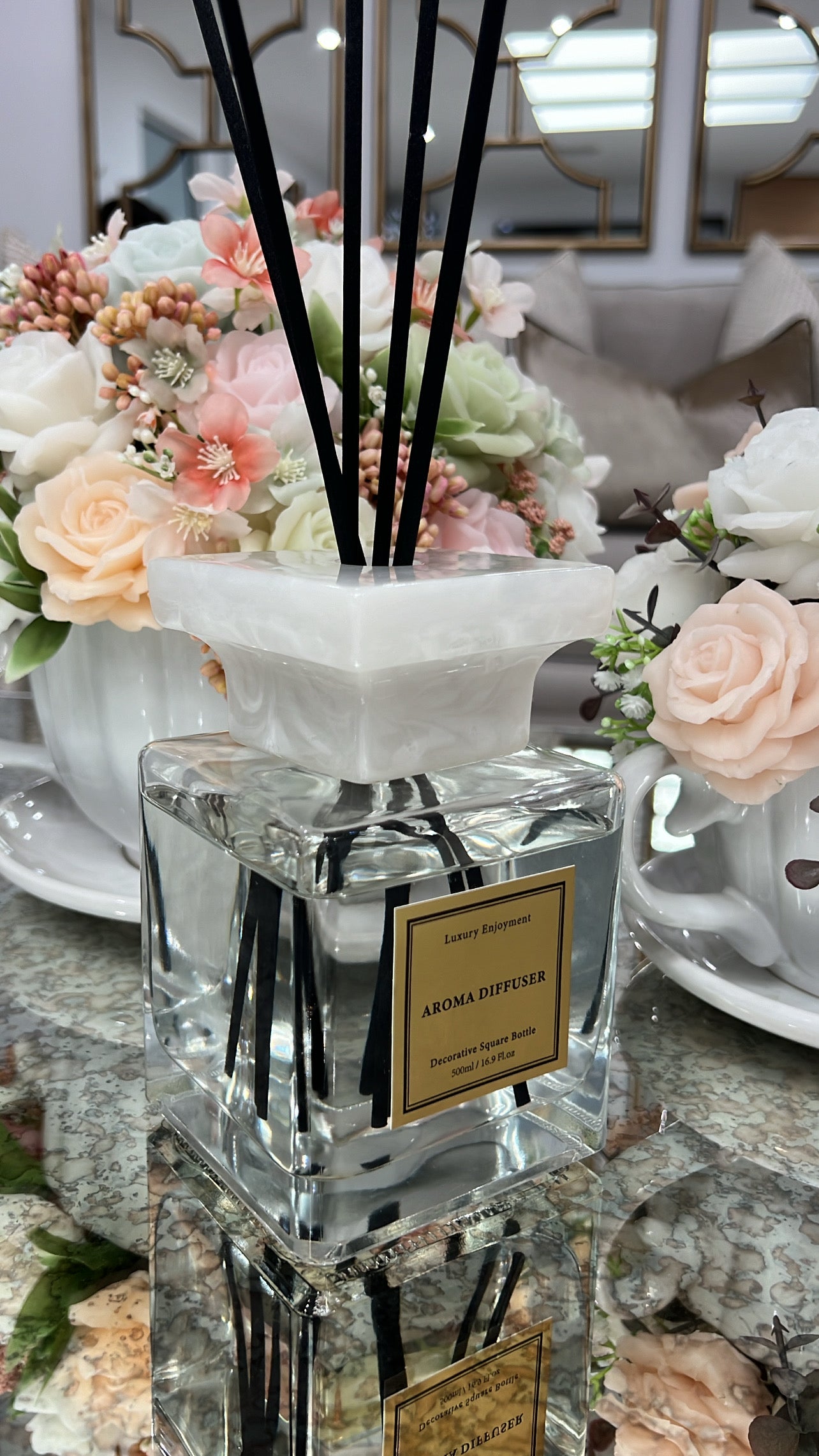 Luxury white marble glass diffuser  pear & freesia 500ml - Luscious Homewares