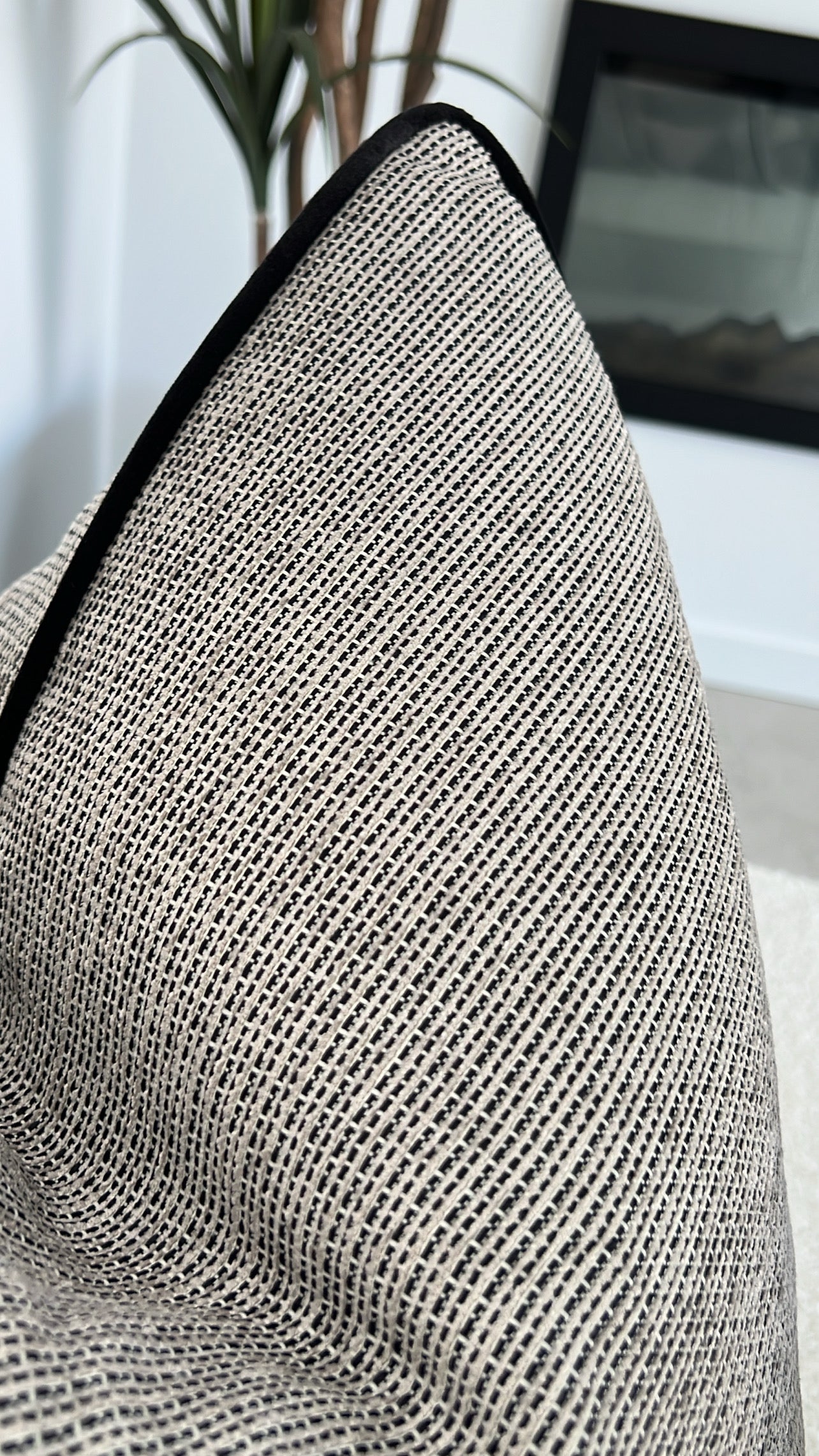 Nile cushion - Luscious Homewares