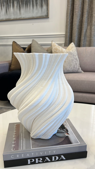 Fountain ceramic vase - Luscious Homewares