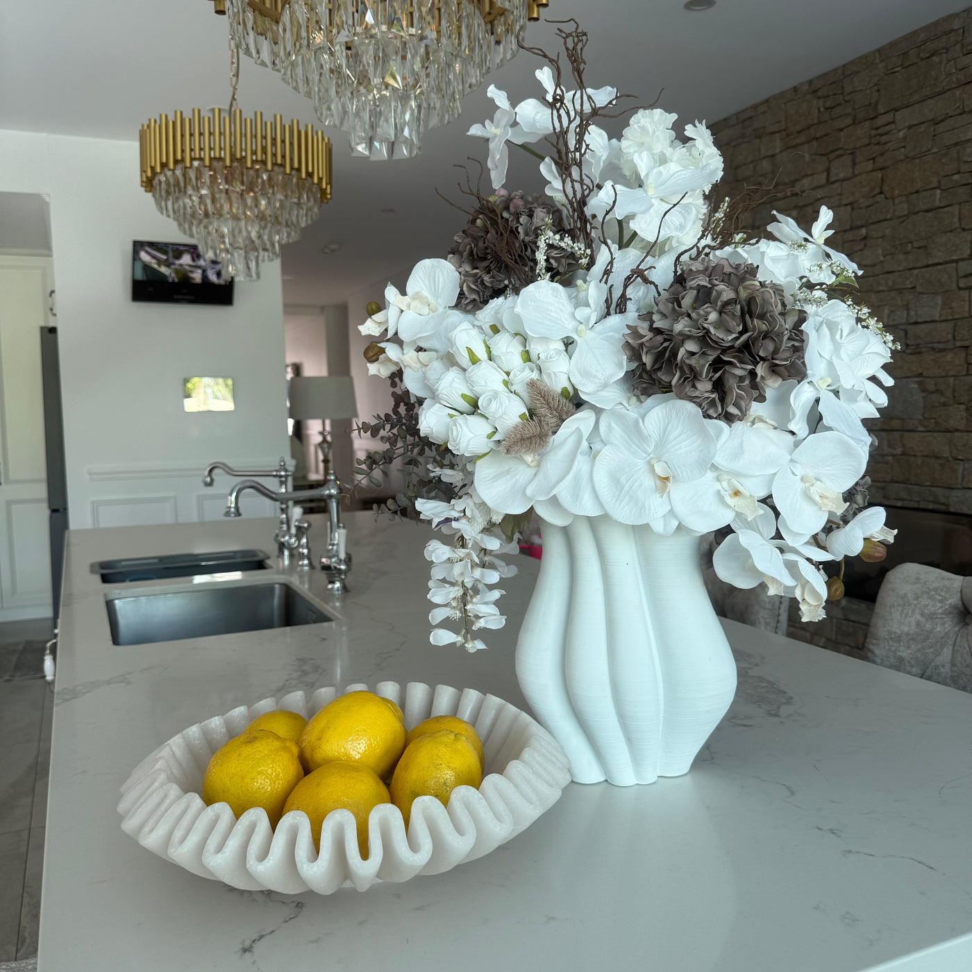 Dove blooms flower Arrangement