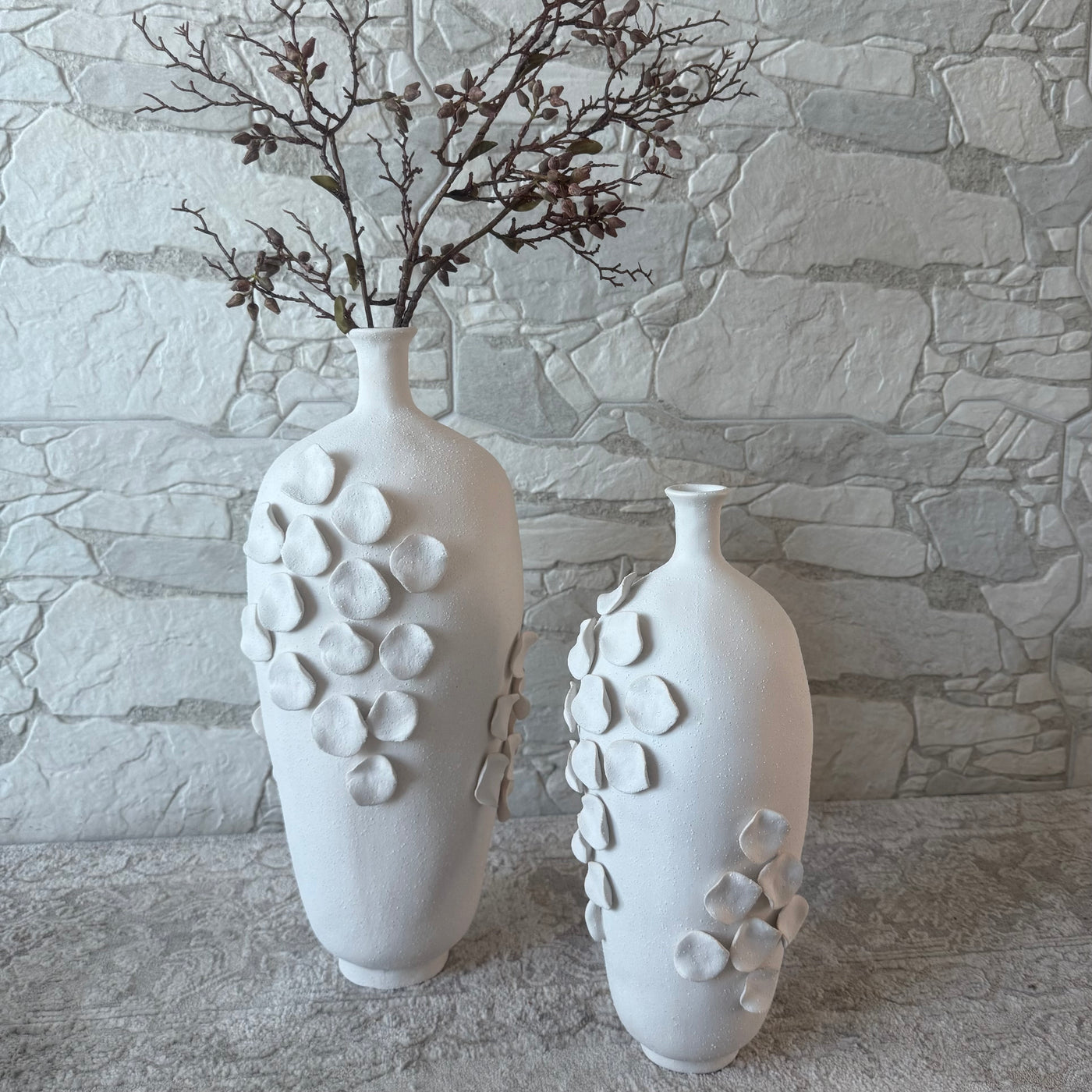 AMPHORA collection Olphe Sculptured pottery vase Matt off white