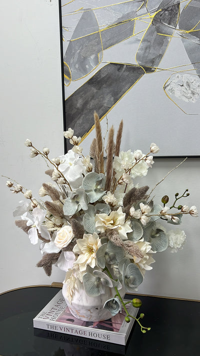 Daphnia bloom floral arrangement - Luscious Homewares
