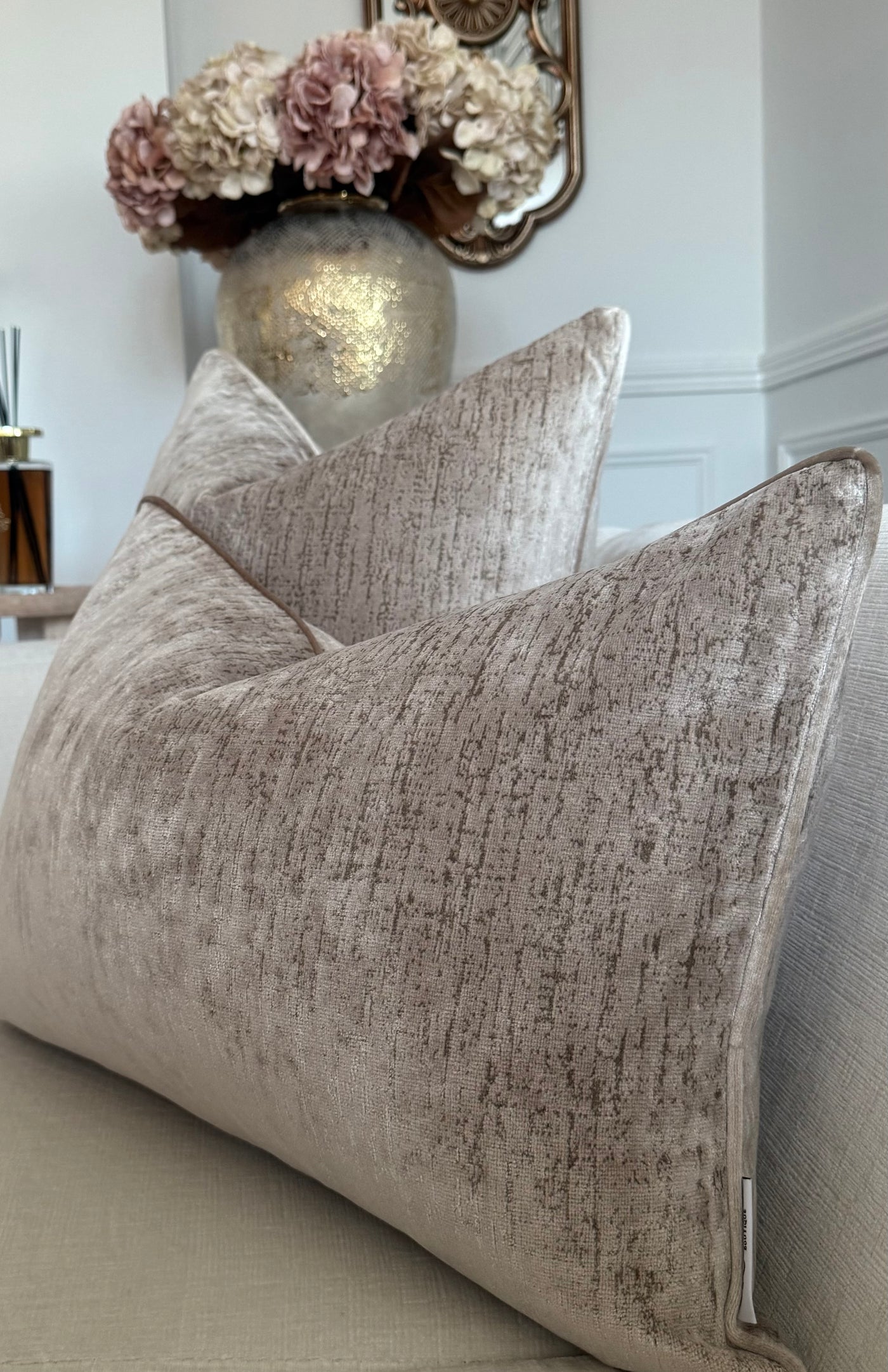 Malaz luxury cushion