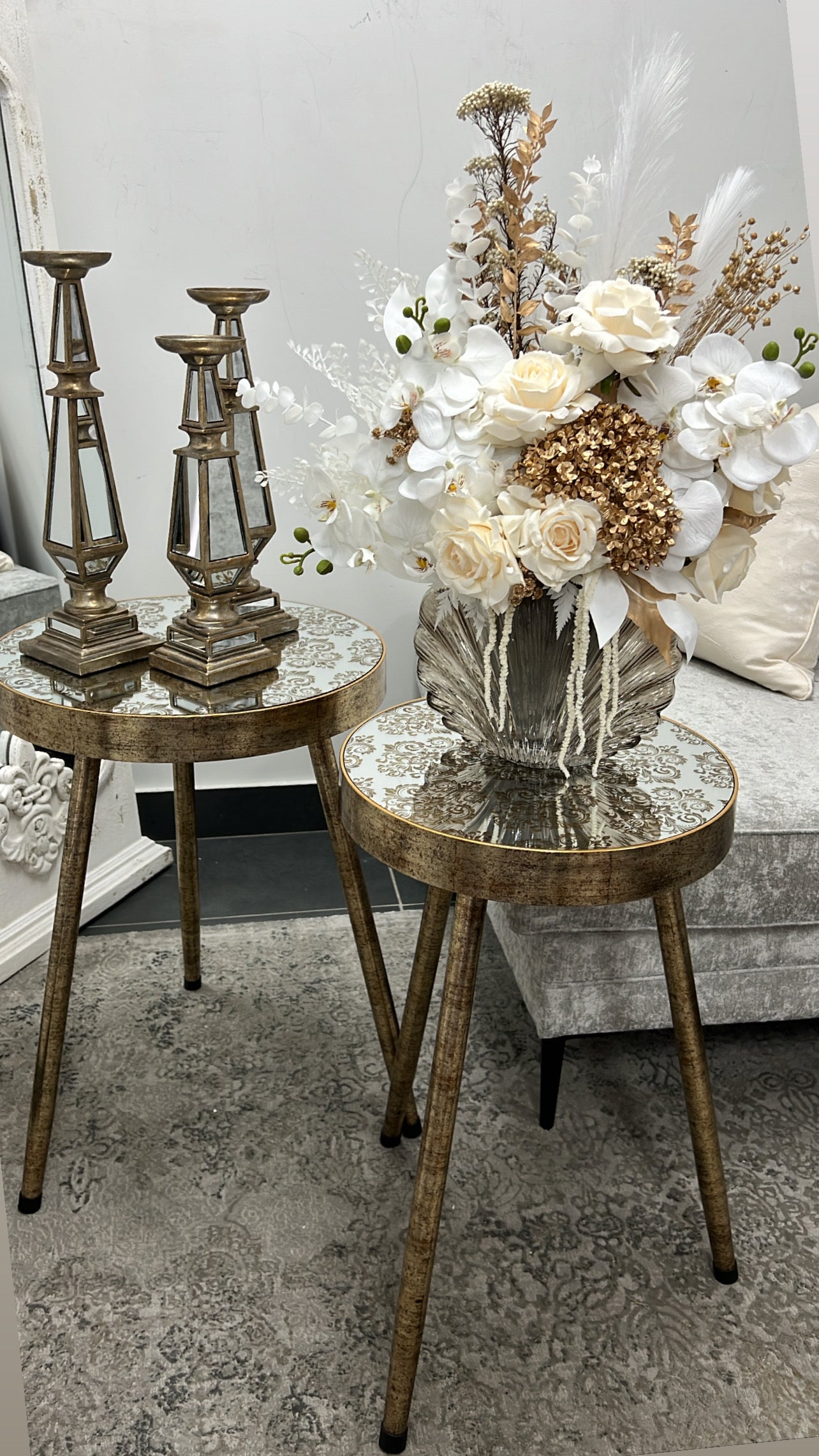 Fluer mirrored side Table - Luscious Homewares
