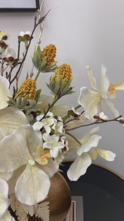 Lightening bloom floral arrangement