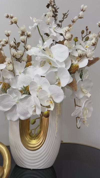 Janat bloom floral arrangement