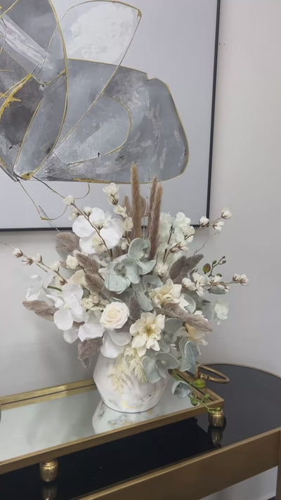Daphnia bloom floral arrangement