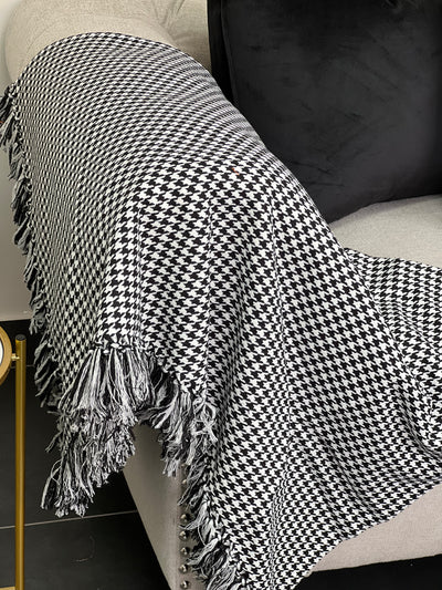 Giana Throw black - Luscious Homewares